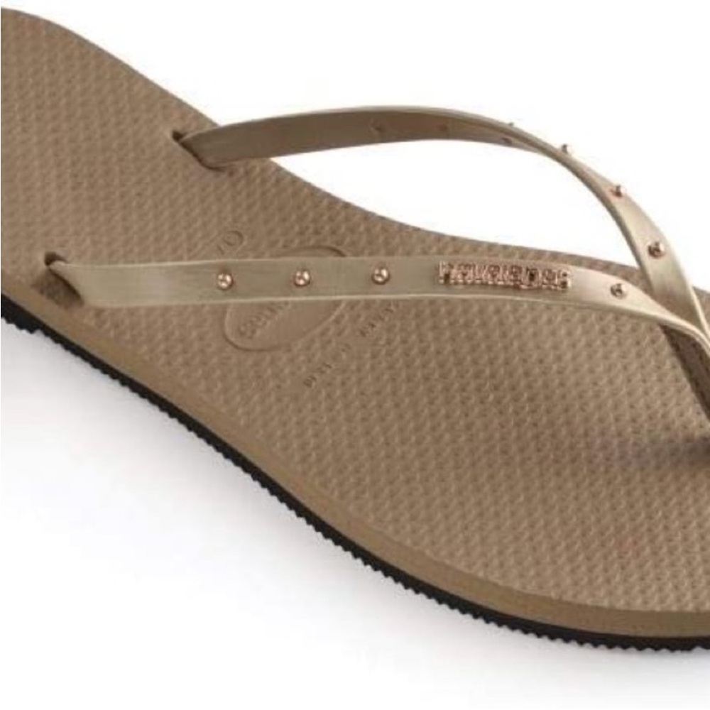 Havaianas Women's Beige Sandals - Picture 2 of 5